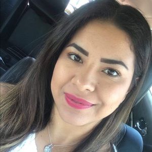 Meet your Posher, Arely
